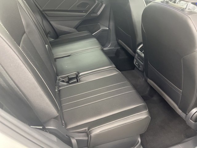 Used 2022 Volkswagen Tiguan SE image 22