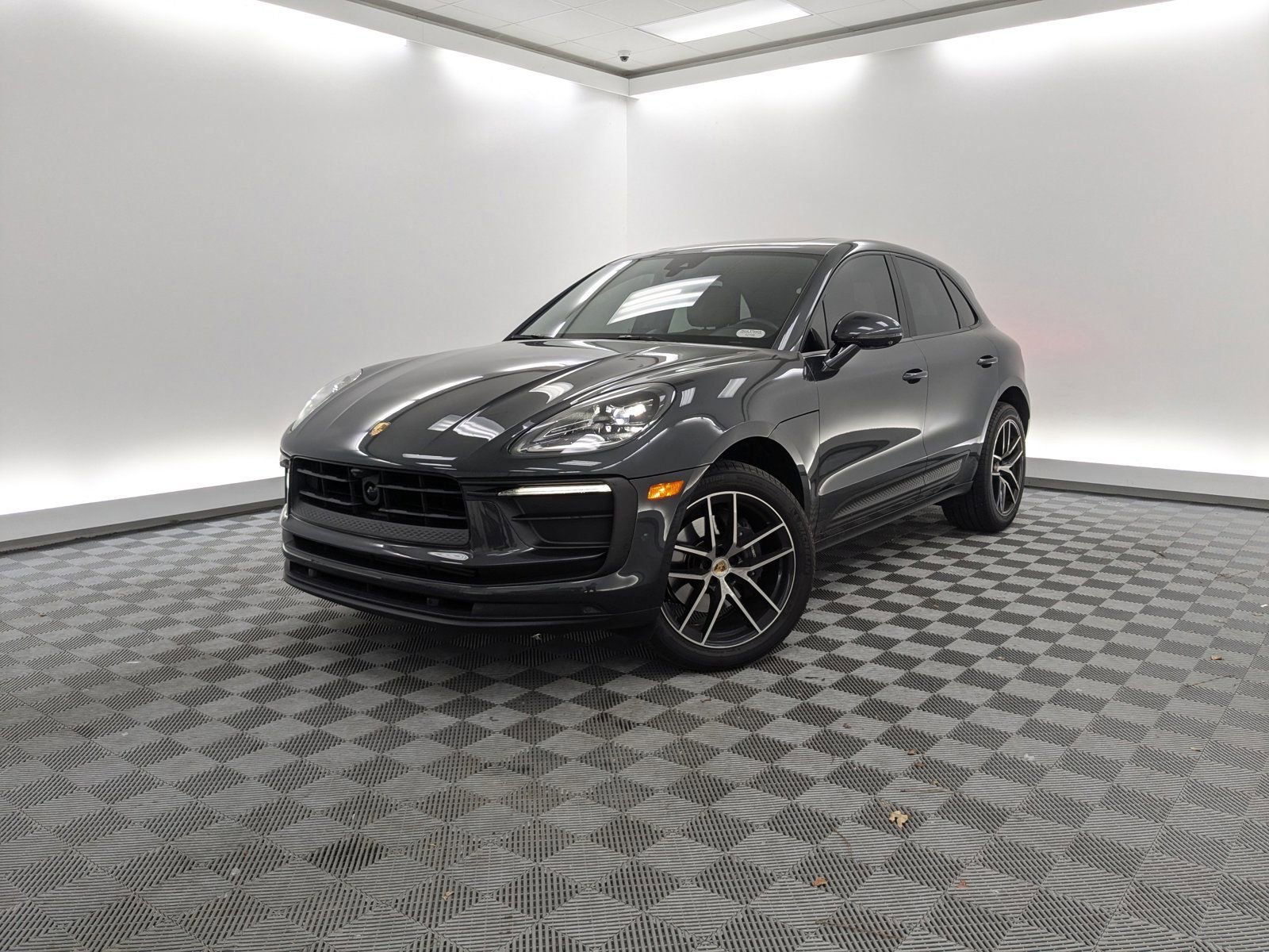 Used 2025 Porsche Macan