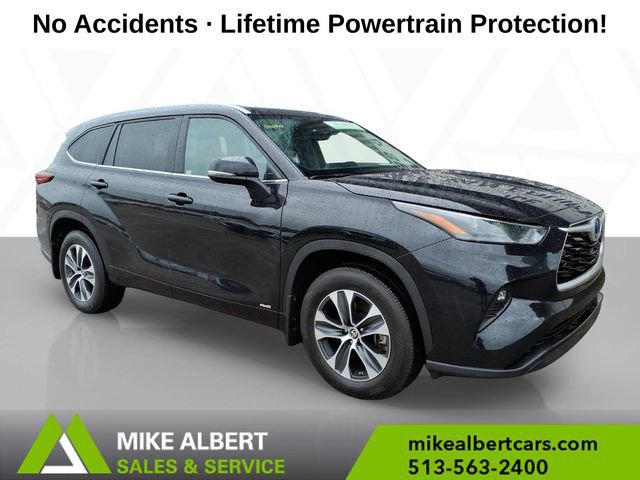 Used 2023 Toyota Highlander XLE image 1
