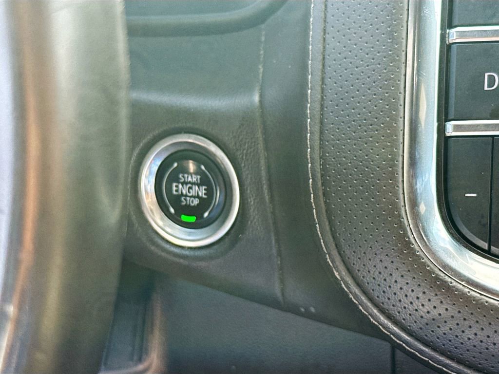 Used 2023 GMC Yukon SLT image 17