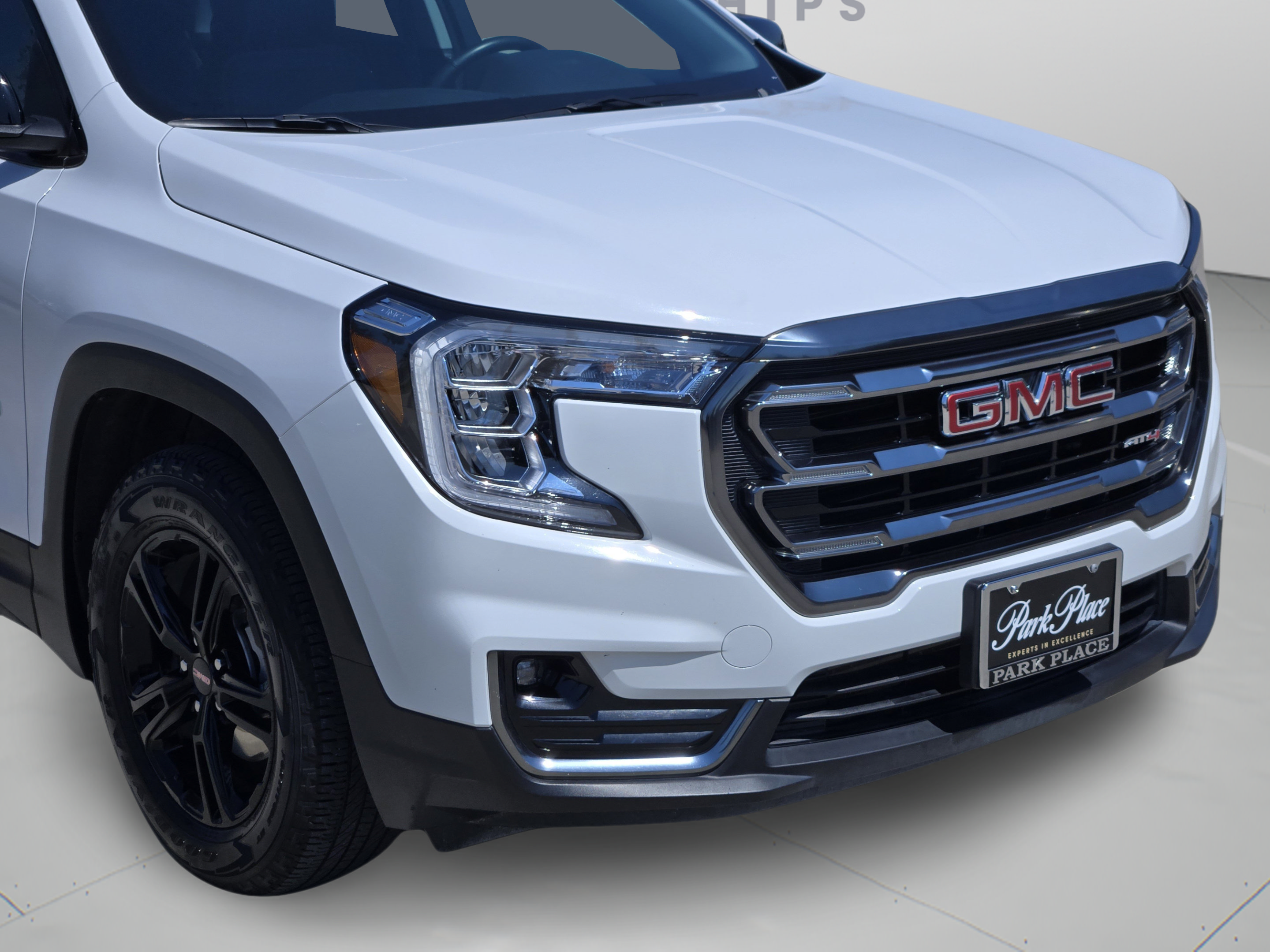 Used 2023 GMC Terrain AT4 AWD/4WD image 33