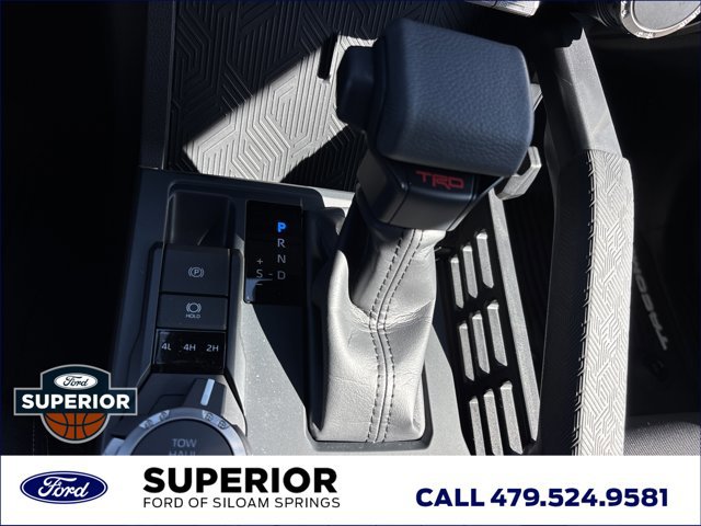 Used 2025 Toyota Tacoma TRD Sport AWD/4WD image 32
