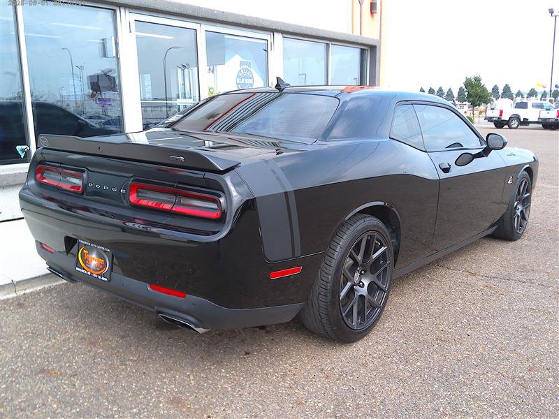 Used 2016 Dodge Challenger R/T Scat Pack w/ Leather Interior Group RWD image 3