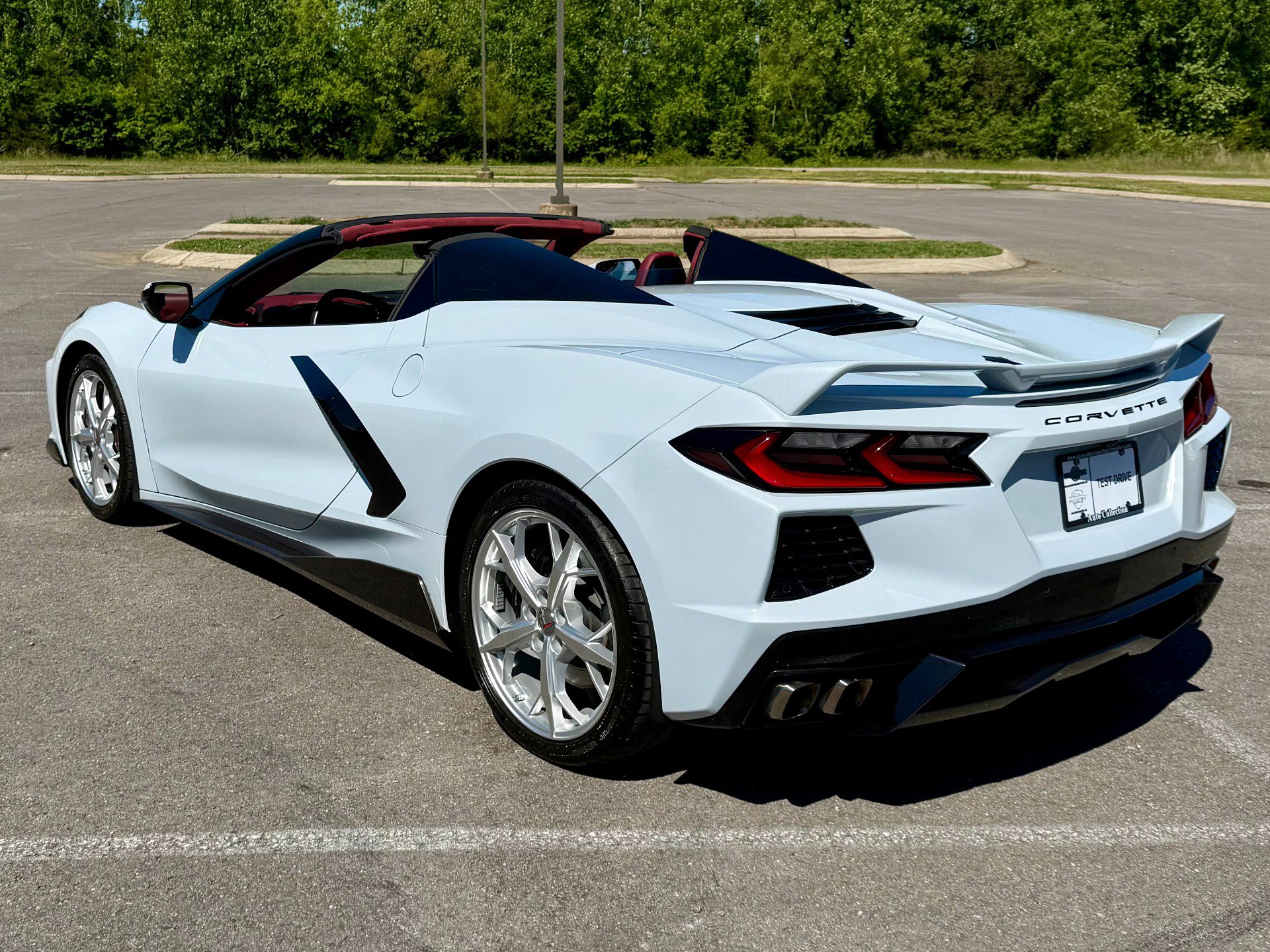 Used 2020 Chevrolet Corvette Stingray Premium Conv w/ 3LT Preferred Equipment Group RWD image 4