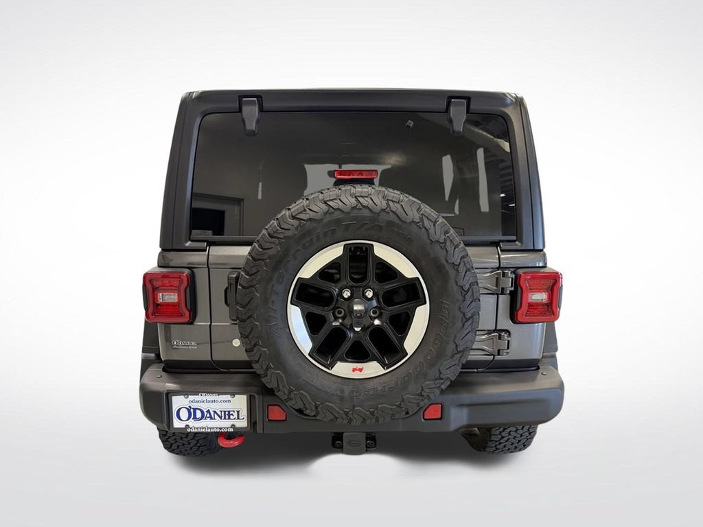 Used 2018 Jeep Wrangler Unlimited Rubicon w/ Dual Top Group AWD/4WD image 18