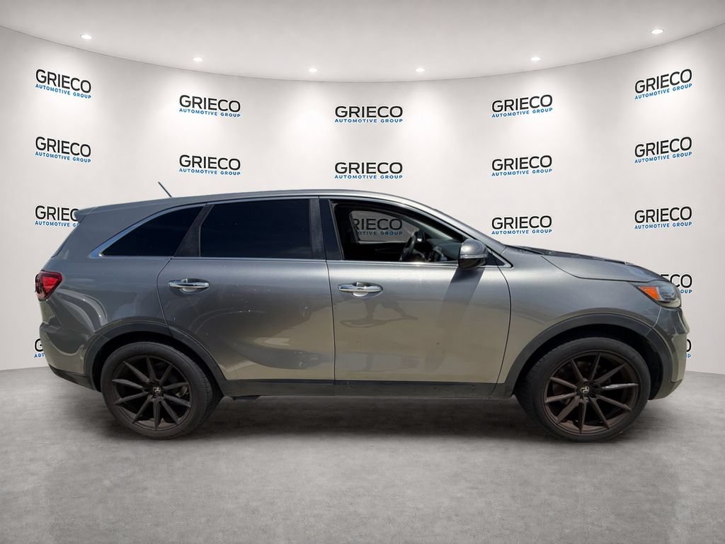 Used 2019 Kia Sorento FWD image 8