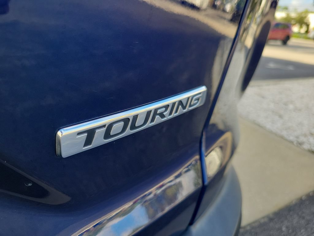 Used 2019 Honda CR-V Touring image 11