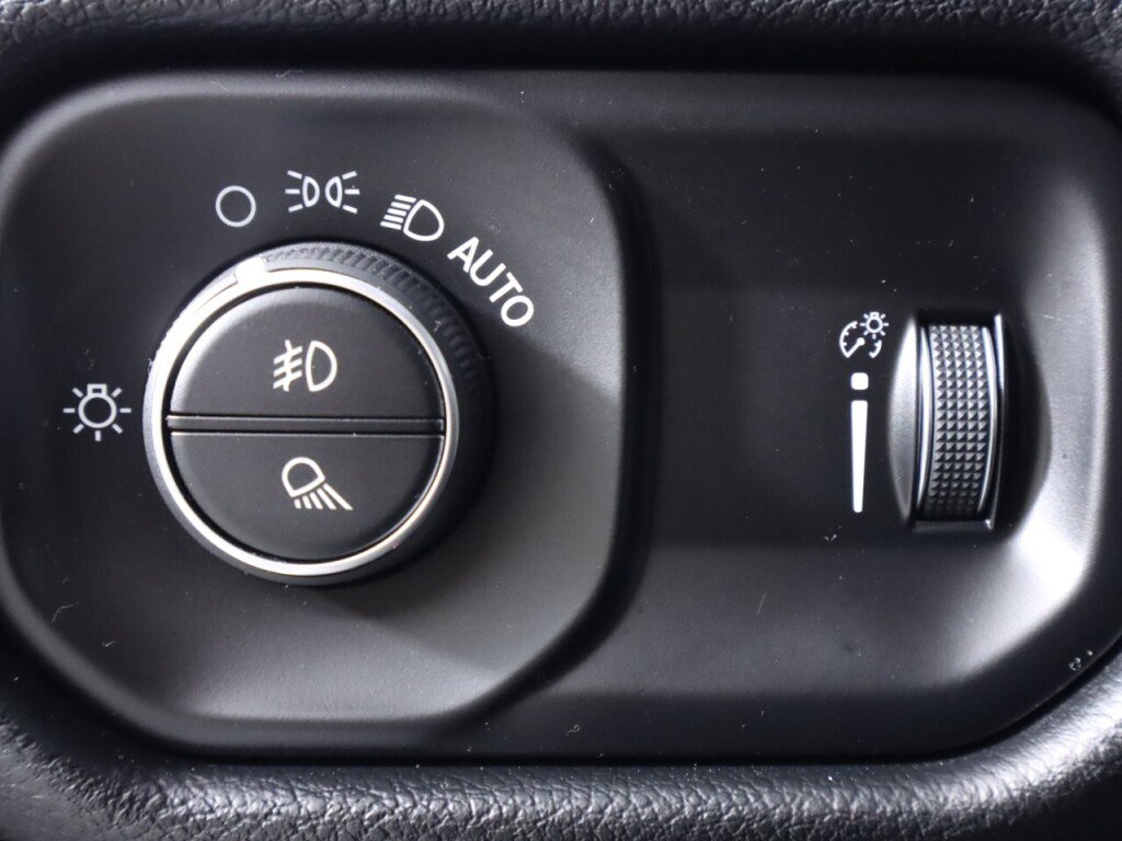 Used 2020 RAM 1500 Sport w/ Night Edition AWD/4WD image 10