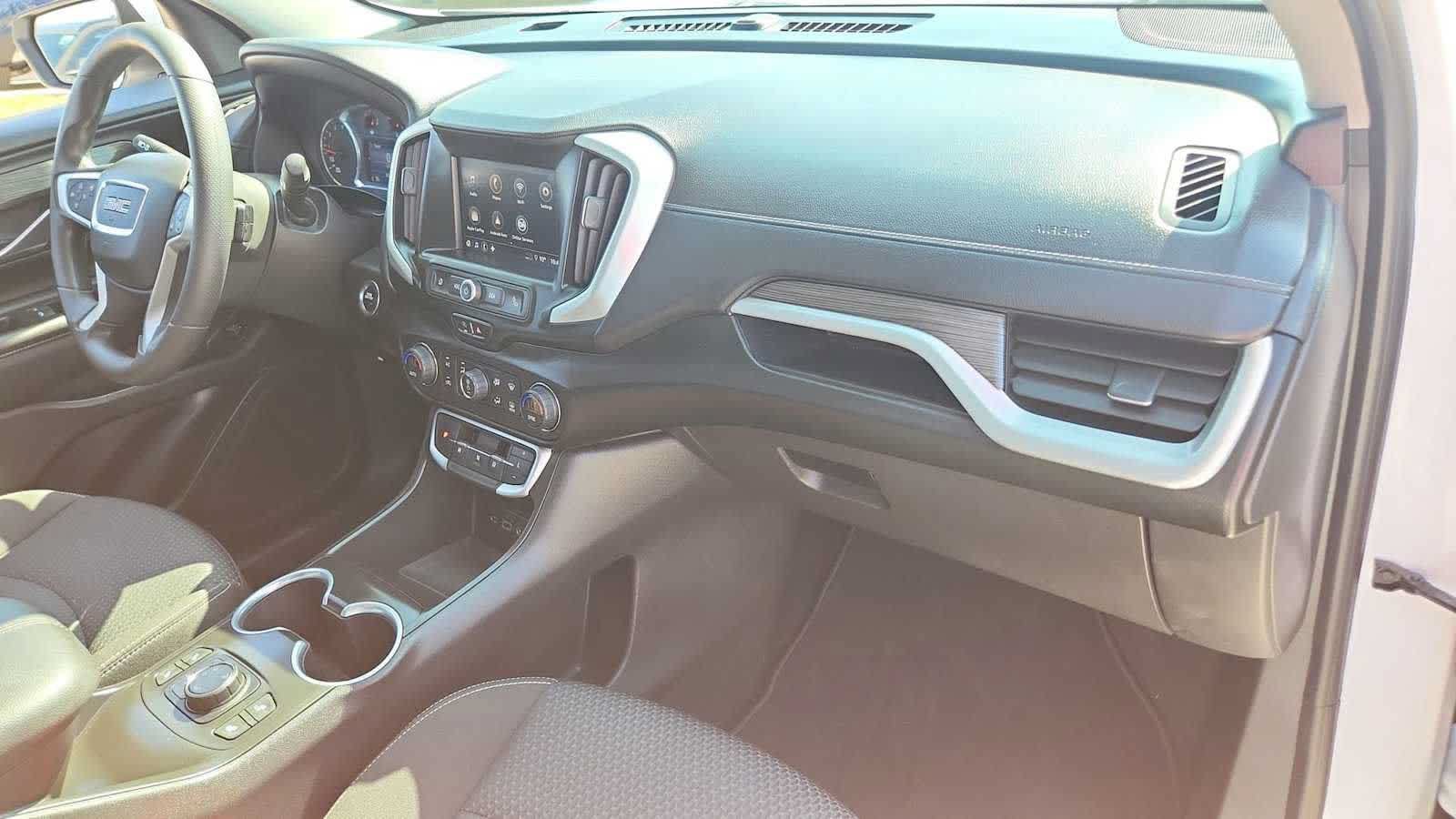Used 2022 GMC Terrain SLE w/ Driver Convenience Package AWD/4WD image 21