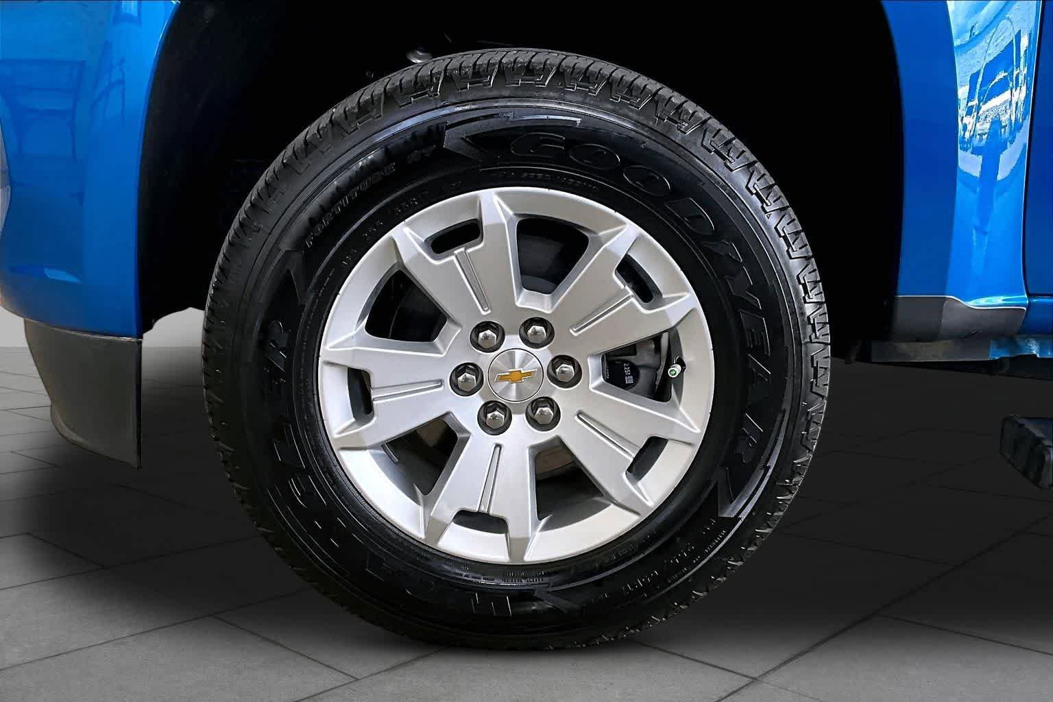 Used 2022 Chevrolet Colorado LT w/ LT Convenience Package RWD image 11