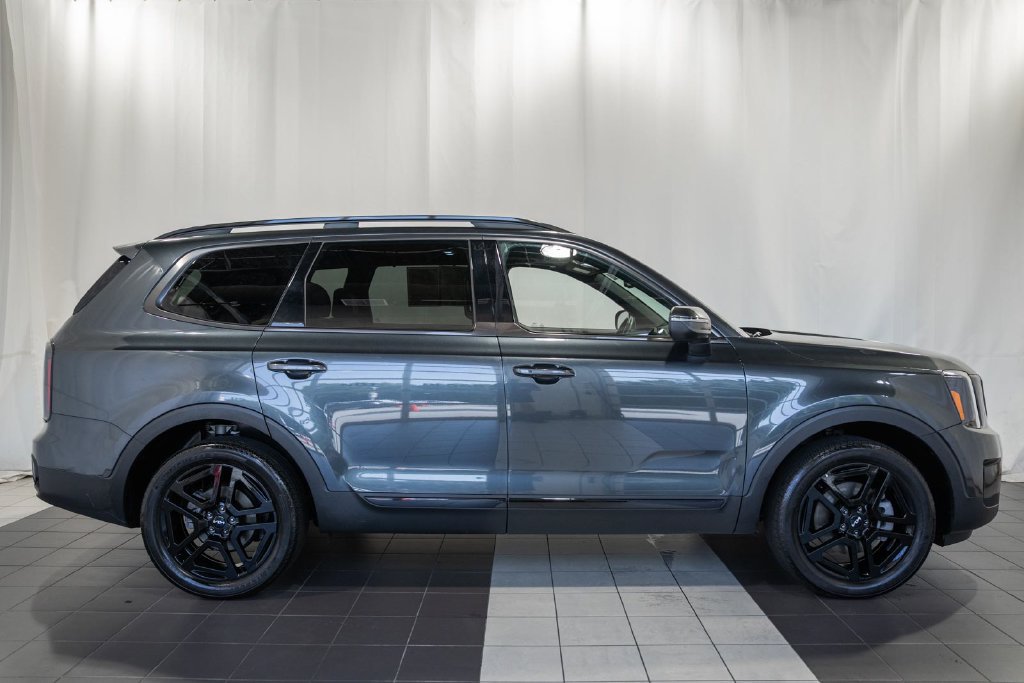 Used 2024 Kia Telluride EX X-Line AWD/4WD image 3