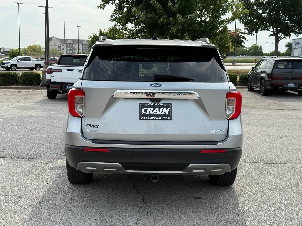 Used 2024 Ford Explorer XLT w/ Equipment Group 202A AWD/4WD image 6