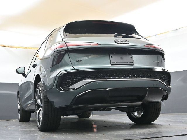 New 2026 Audi Q3 quattro 2.0T AWD/4WD image 33