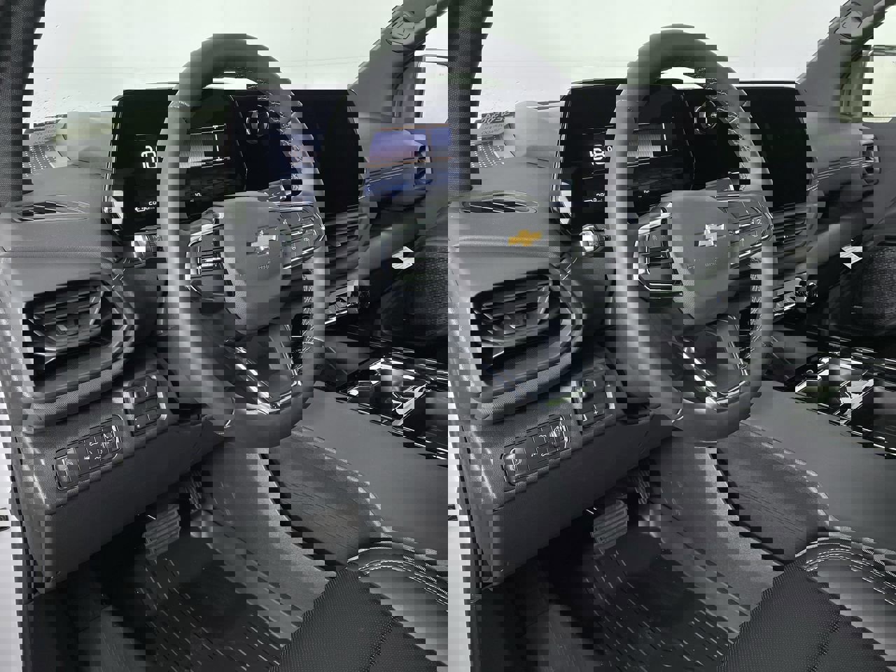 New 2025 Chevrolet Silverado EV LT image 70