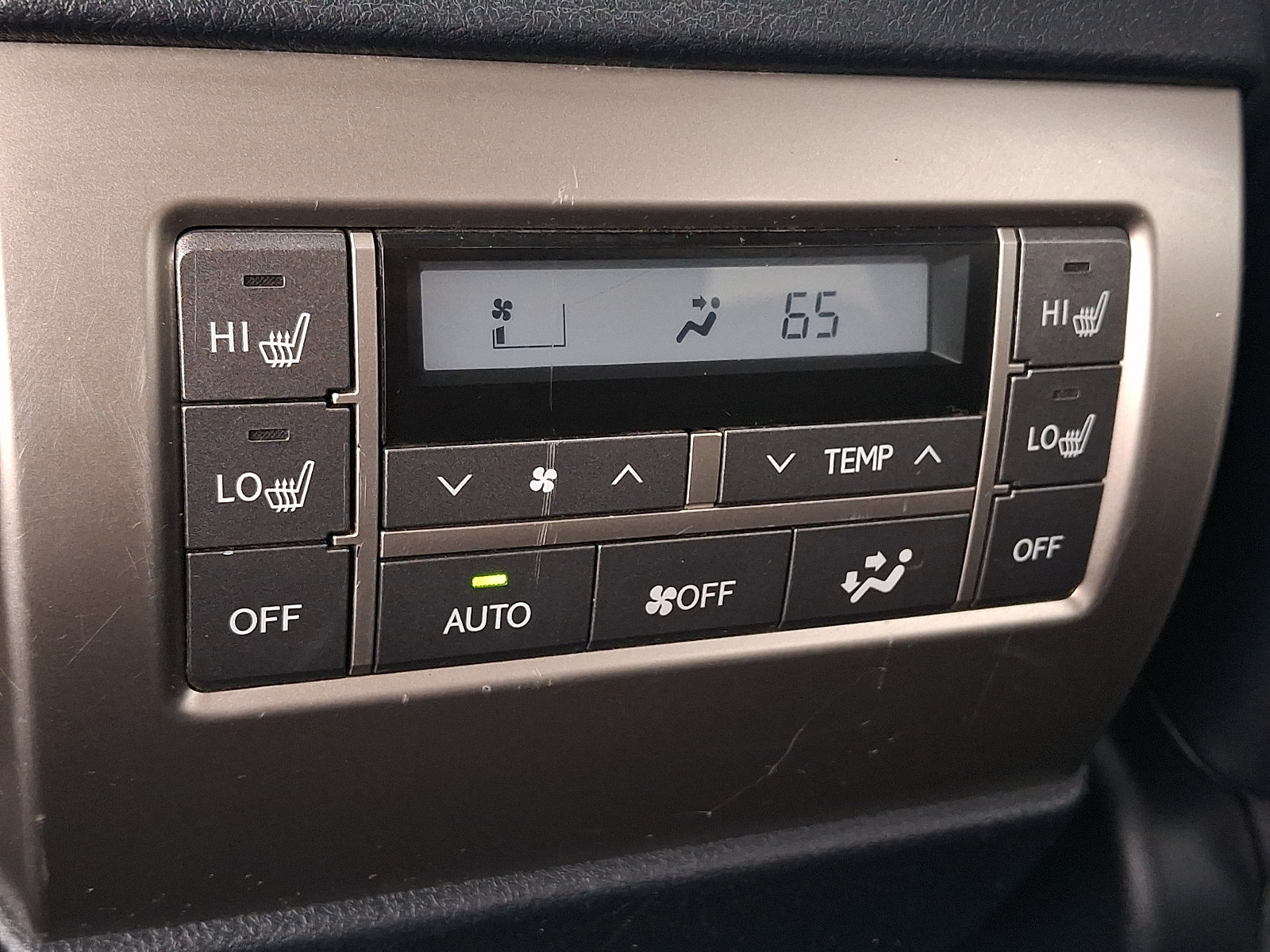 Used 2011 Lexus GX 460 w/ Comfort Plus Pkg AWD/4WD image 12