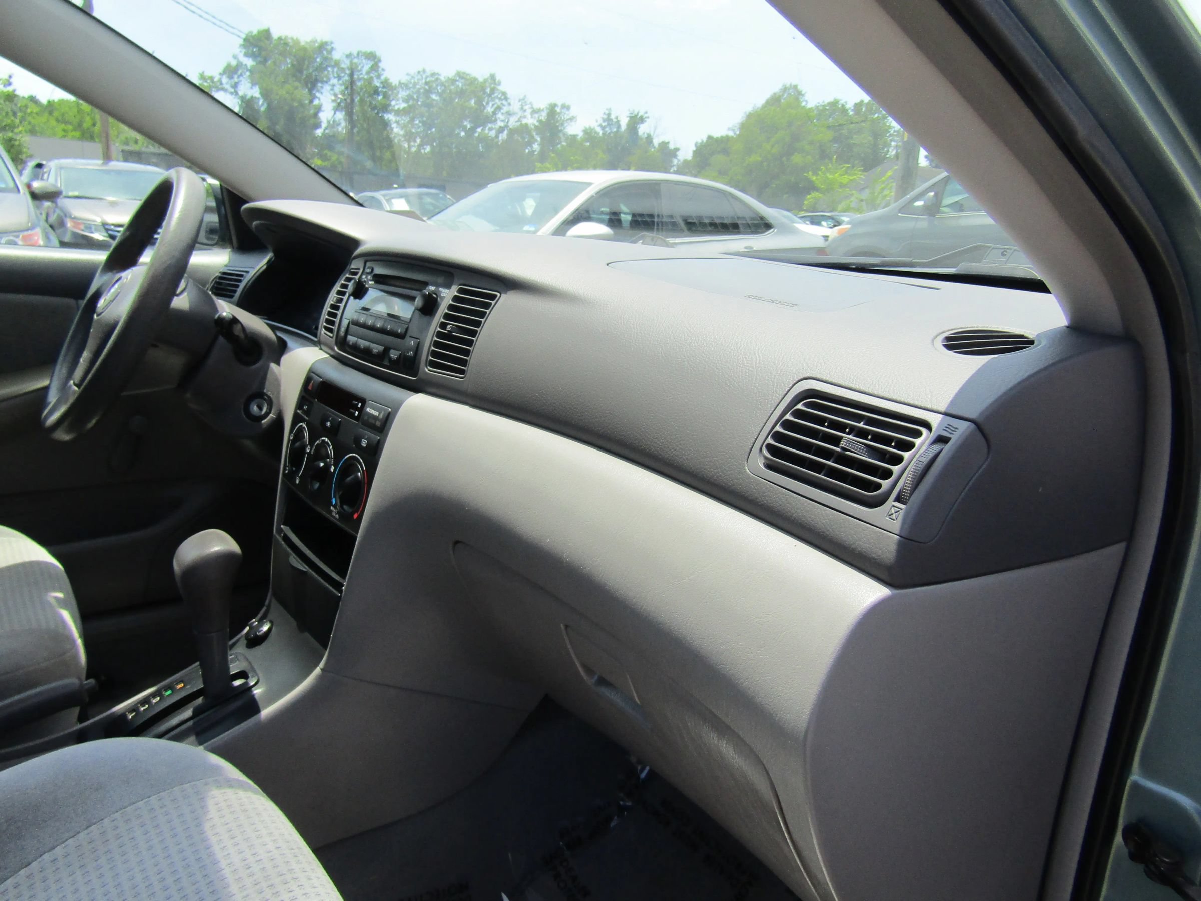 Used 2005 Toyota Corolla CE FWD image 9