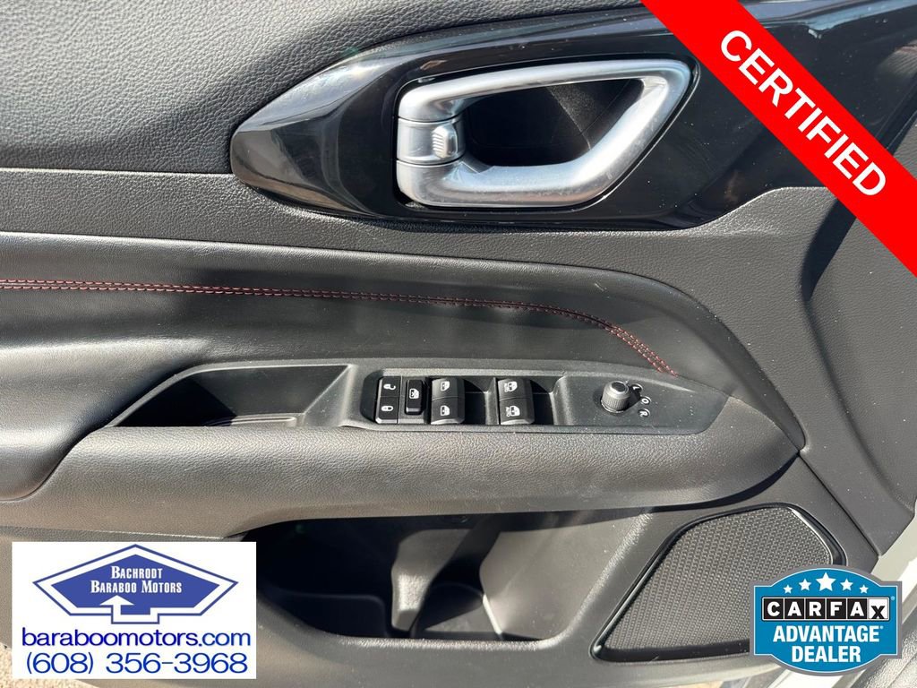 Used 2025 Jeep Compass Trailhawk image 20