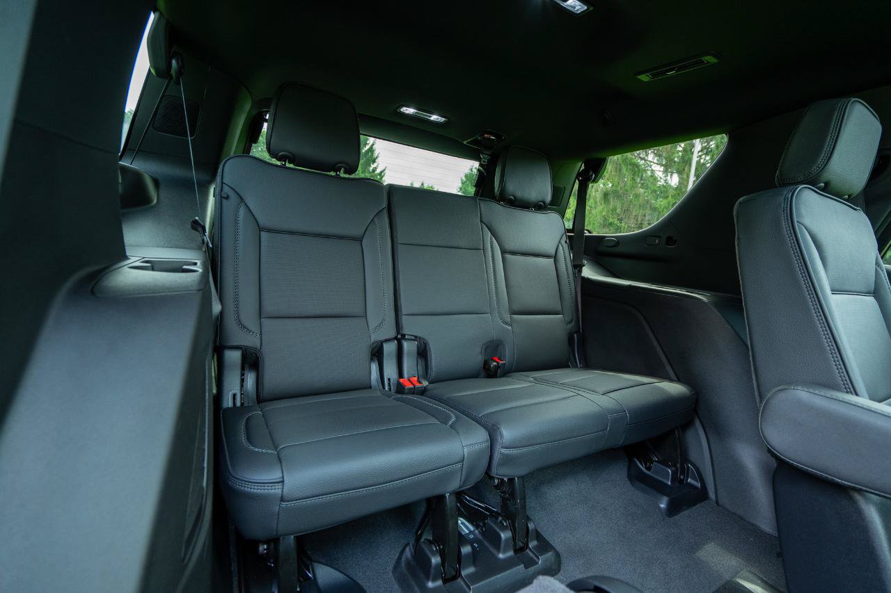 Used 2025 GMC Yukon Denali w/ Denali Reserve Package AWD/4WD image 26