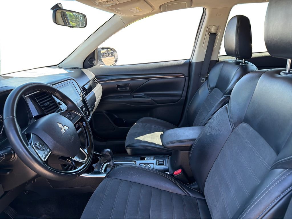 Used 2019 Mitsubishi Outlander SE image 10