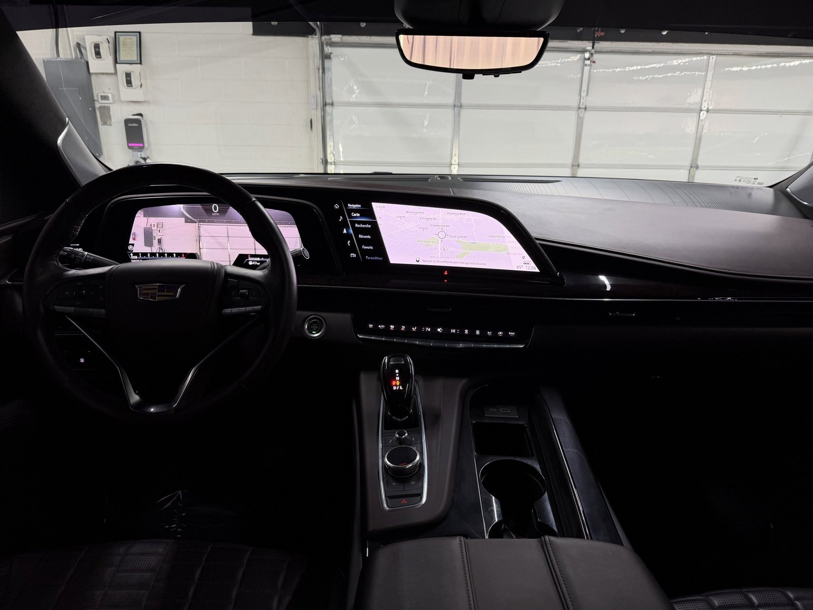 Used 2023 Cadillac Escalade Sport Platinum w/ LPO, ONYX Package image 12