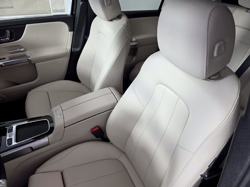 New 2026 Mercedes-Benz GLB 250 image 8