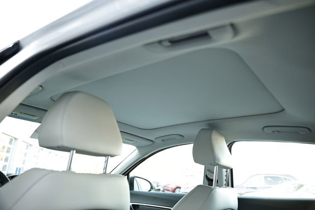 Used 2023 Hyundai Sonata Limited image 14