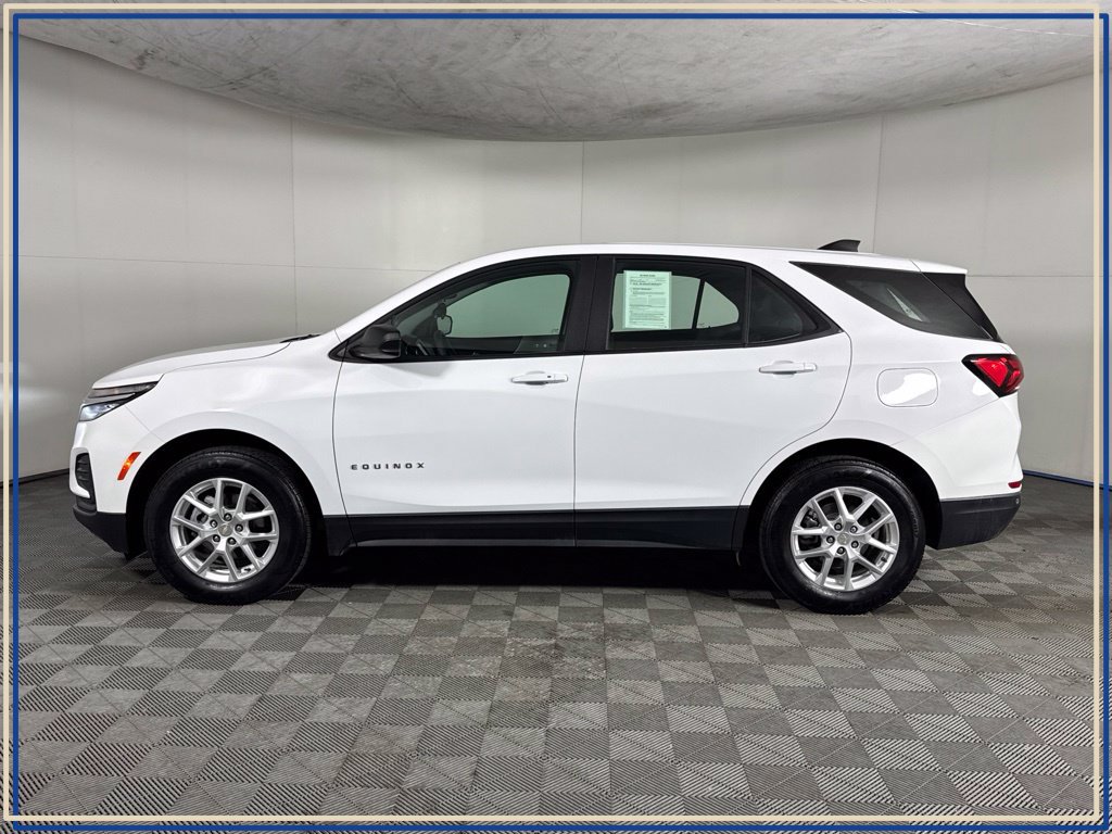 Certified 2024 Chevrolet Equinox LS AWD/4WD image 14