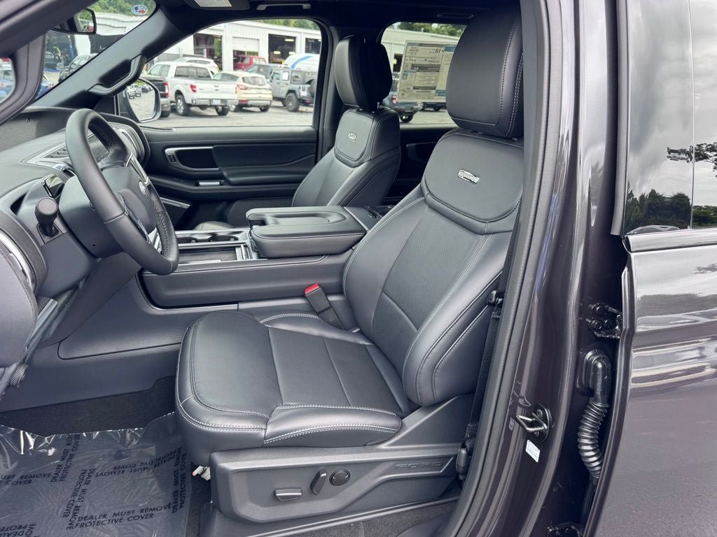 New 2027 Ford Expedition Platinum w/ Stealth Performance Package AWD/4WD image 34