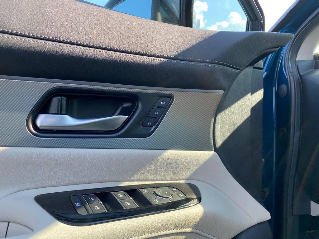 New 2025 Nissan Murano SL w/ Cargo Package image 13