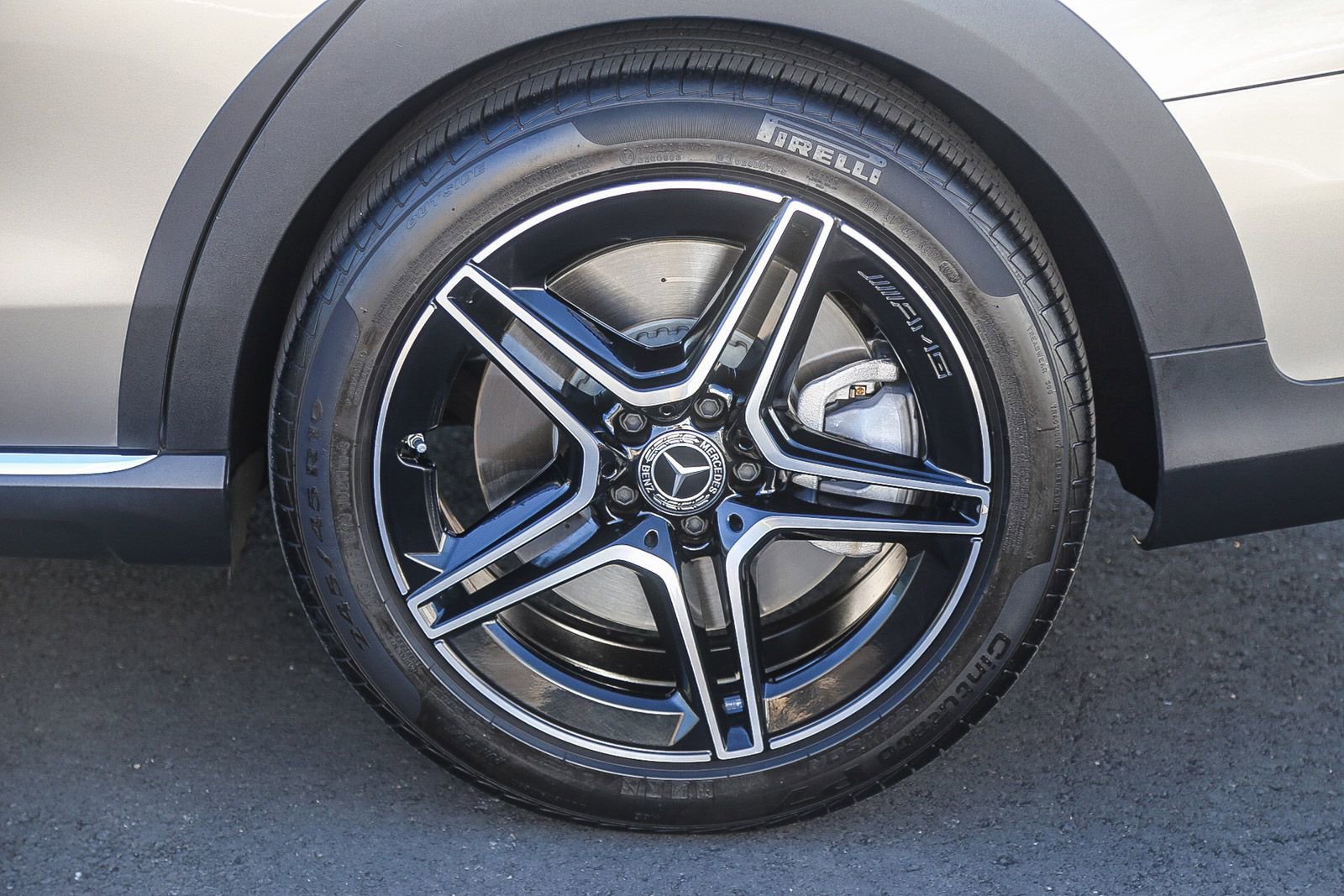 Used 2023 Mercedes-Benz E 450 4MATIC All-Terrain Wagon image 10