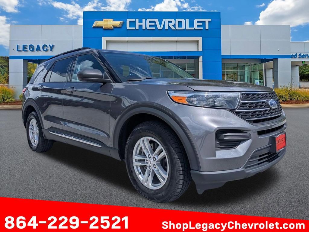 Used 2022 Ford Explorer XLT image 1