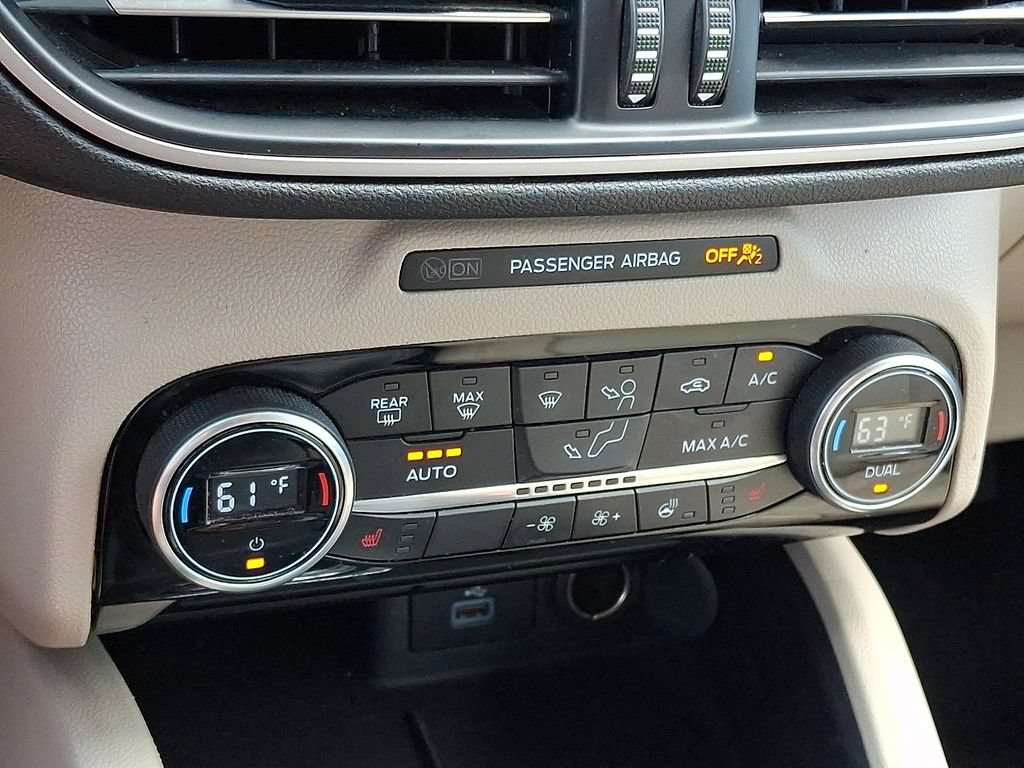 Certified 2021 Ford Escape SEL FWD image 14