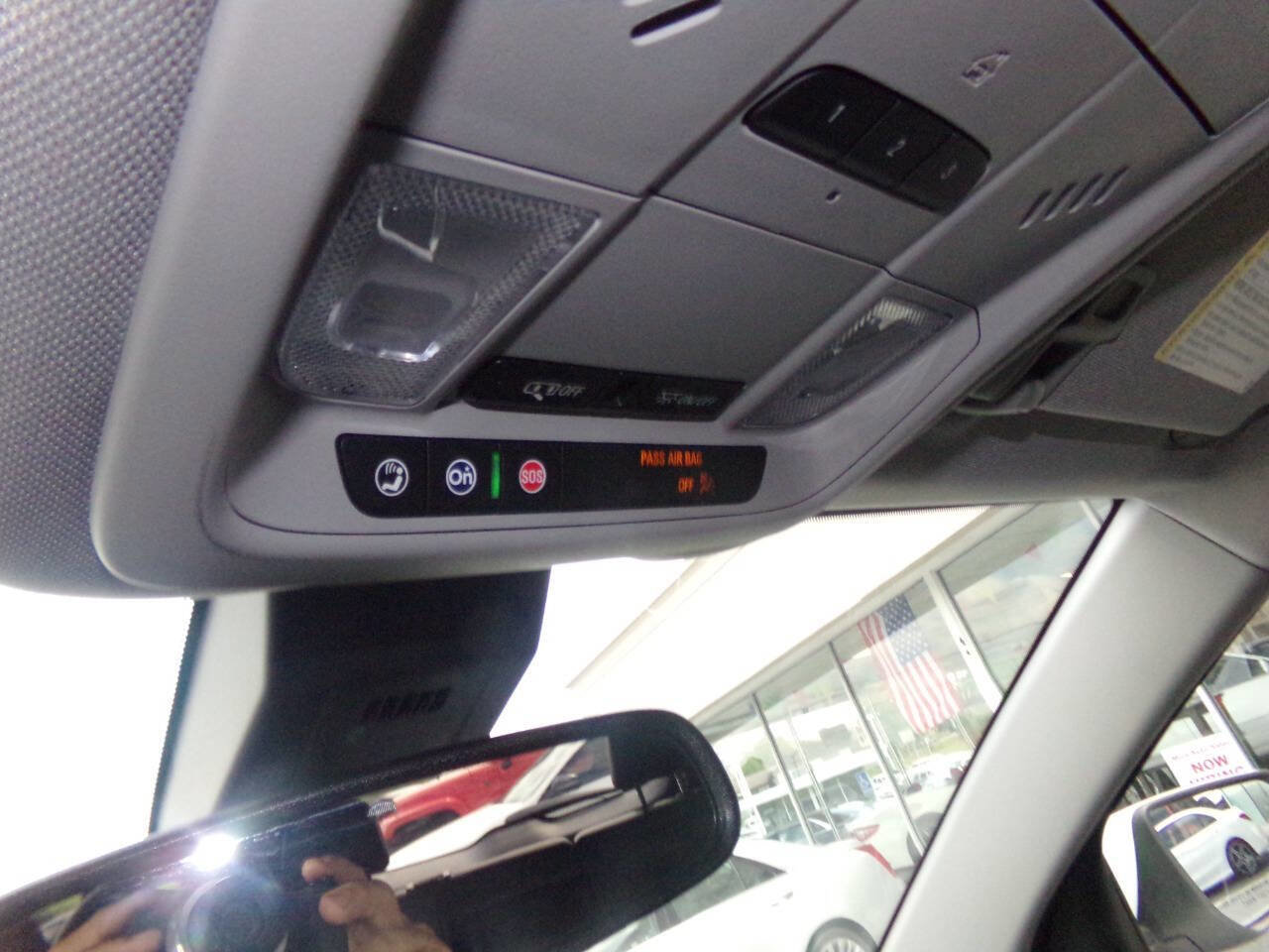 Used 2021 Chevrolet Equinox LT image 56