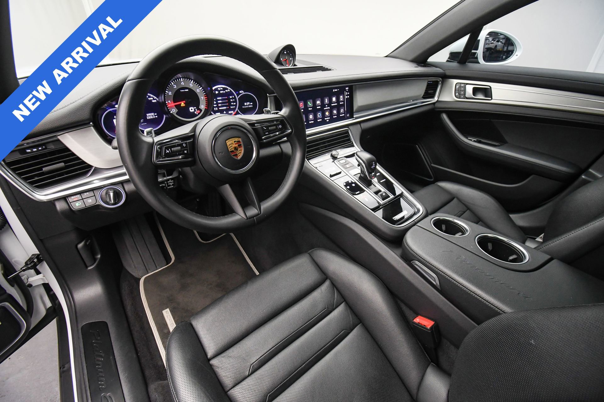 Used 2022 Porsche Panamera Platinum Edition image 12