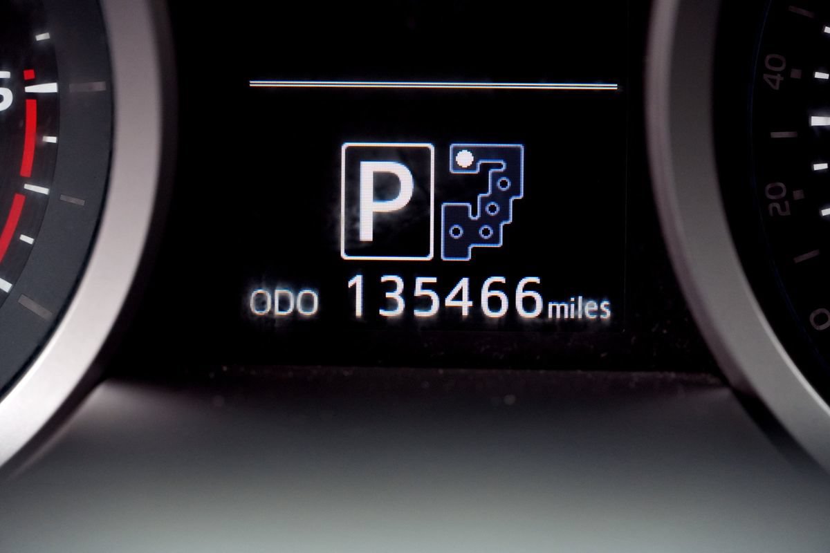 Used 2015 Toyota Land Cruiser AWD/4WD image 38