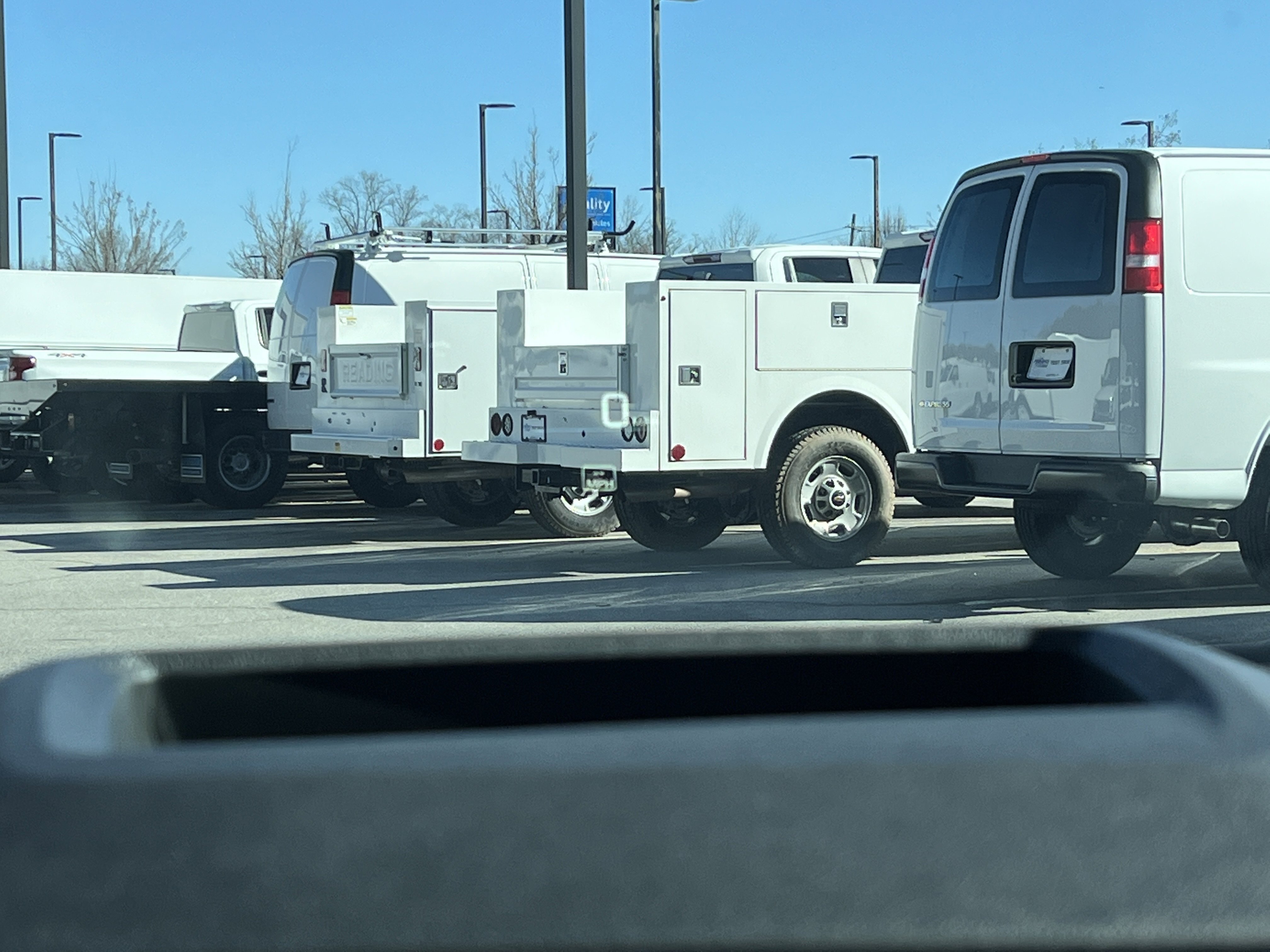 New 2025 Chevrolet Equinox EV RS w/ Convenience Package II image 39