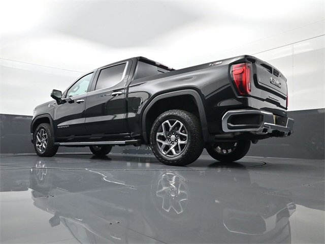 Used 2023 GMC Sierra 1500 SLT w/ SLT Premium Package image 27
