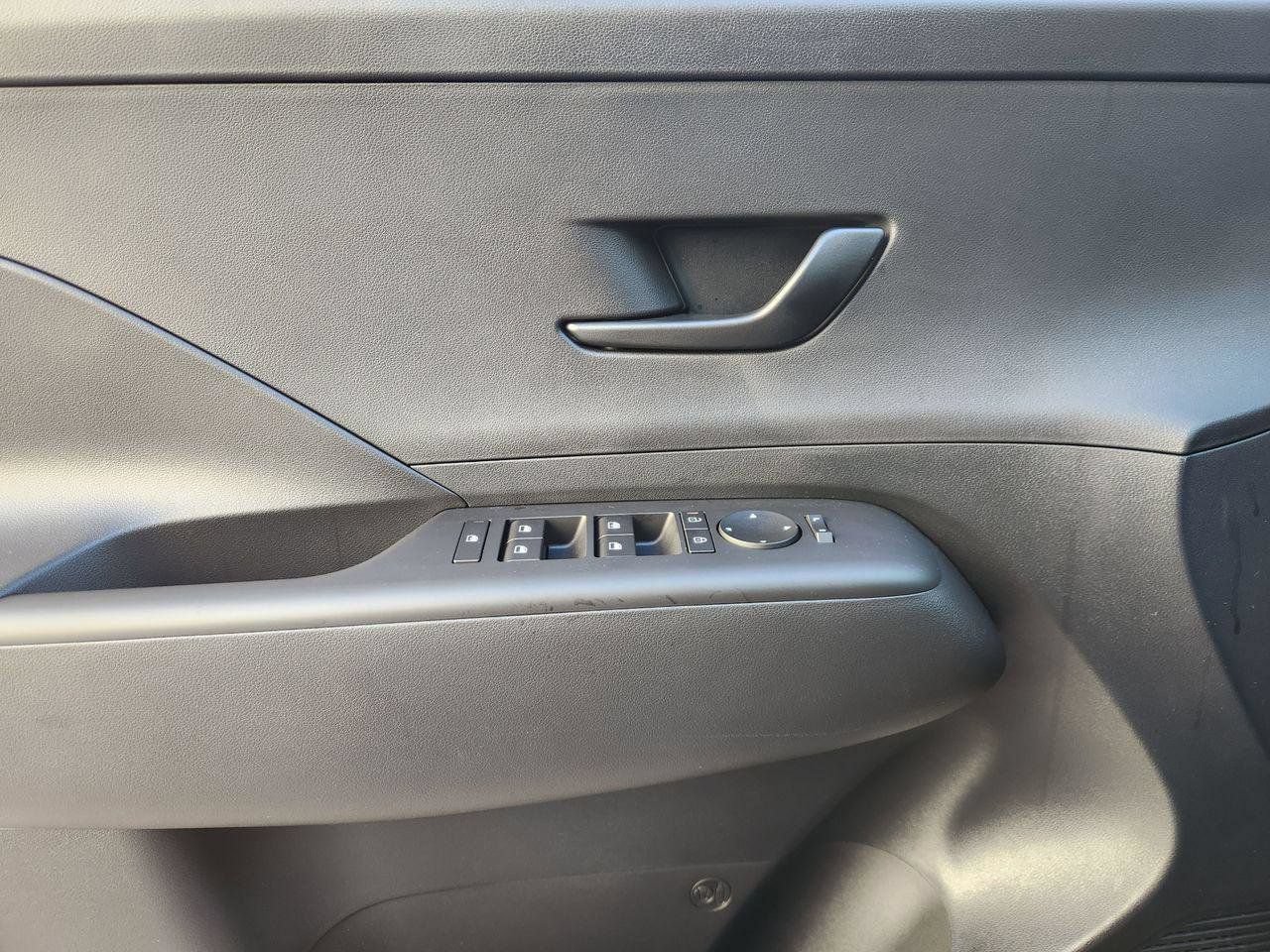 New 2026 Hyundai Kona SE FWD image 23