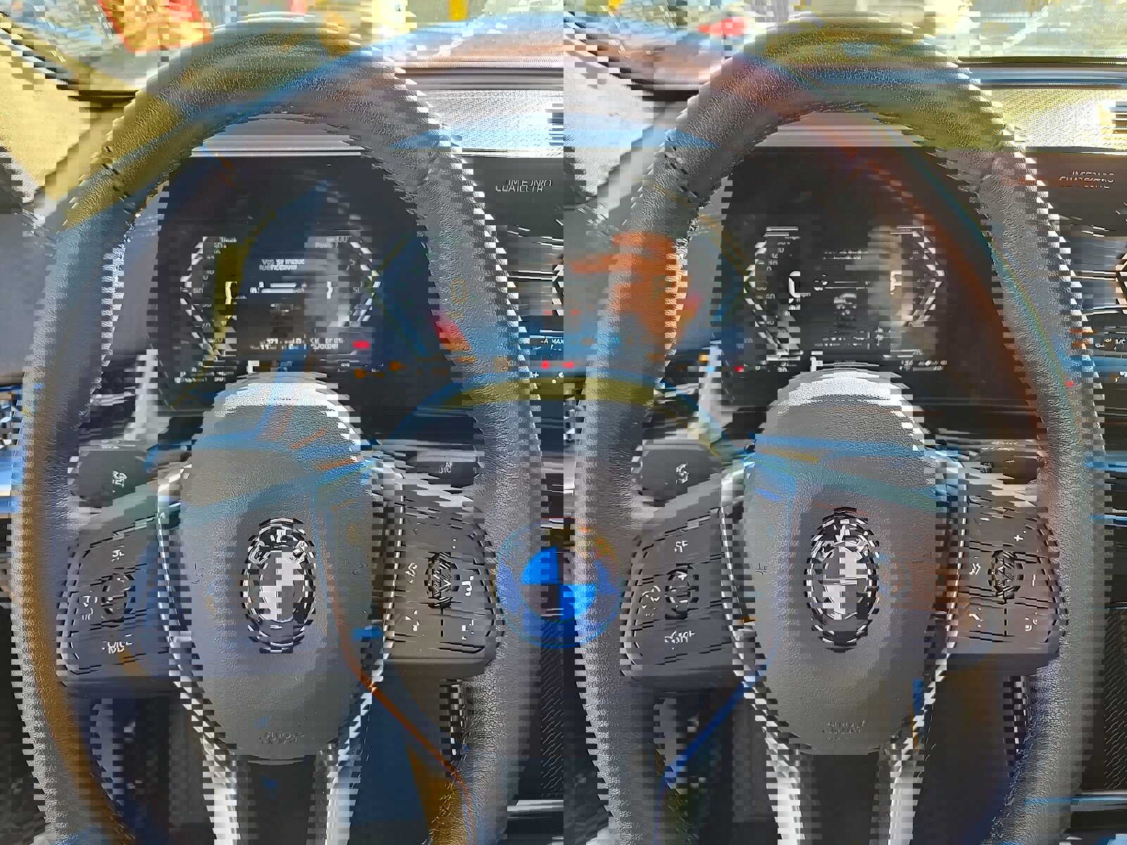 Used 2025 BMW X2 xDrive28i w/ Premium Package image 20