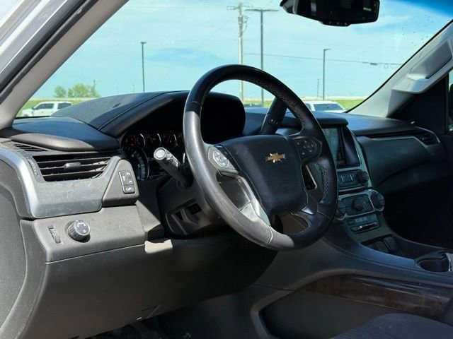 Used 2019 Chevrolet Tahoe LS w/ Enhanced Driver Alert Package RWD image 17