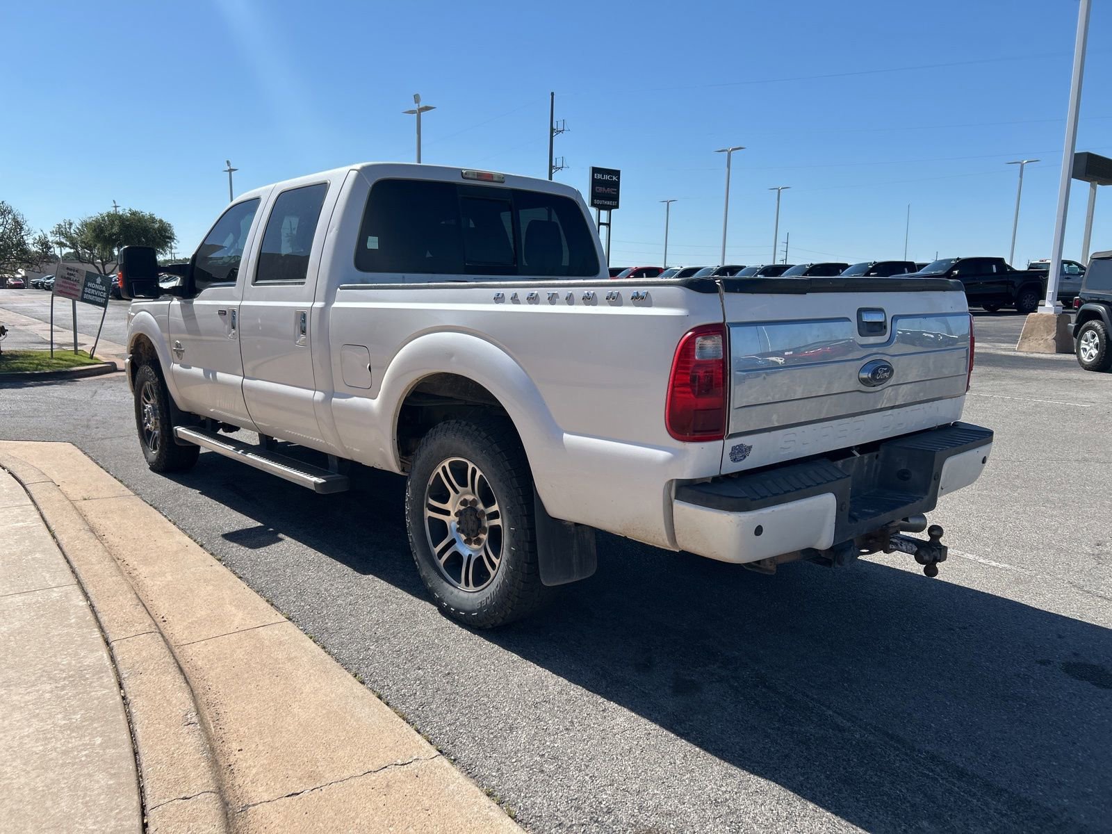 Used 2015 Ford F250 Platinum w/ FX4 Off-Road Package AWD/4WD image 5