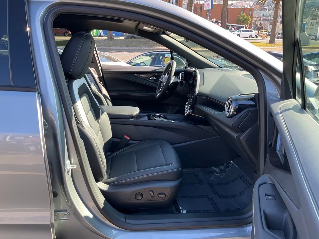 Used 2025 Chevrolet Blazer EV LT image 58