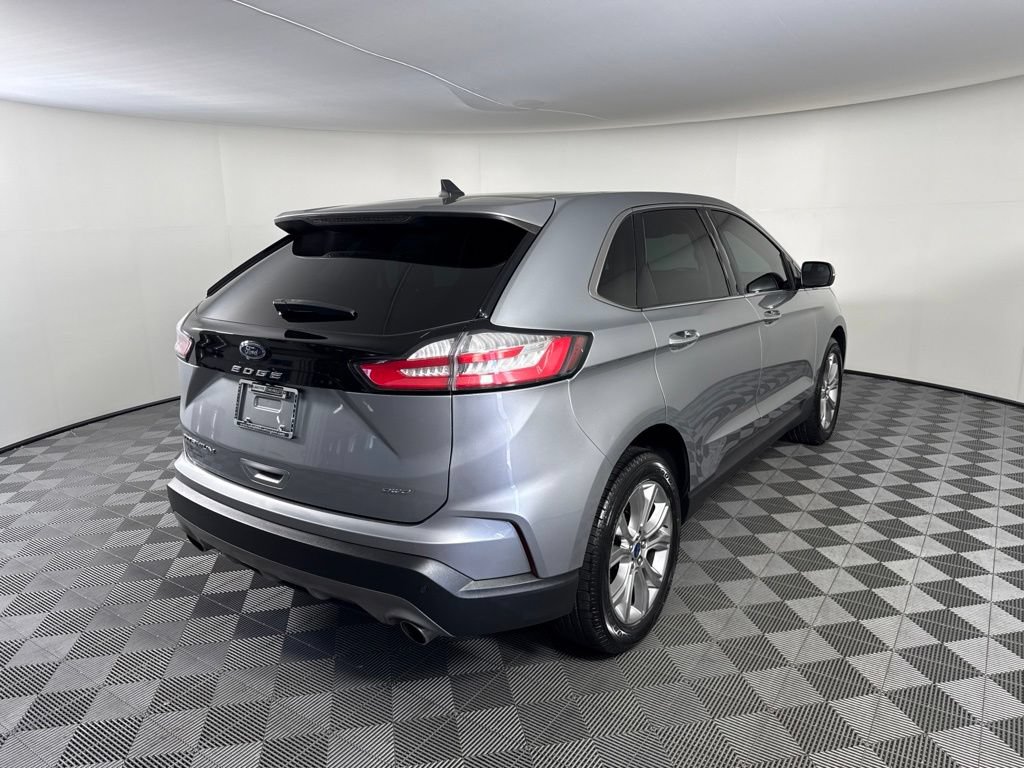 Used 2022 Ford Edge Titanium w/ Cargo Accessory Package AWD/4WD image 5