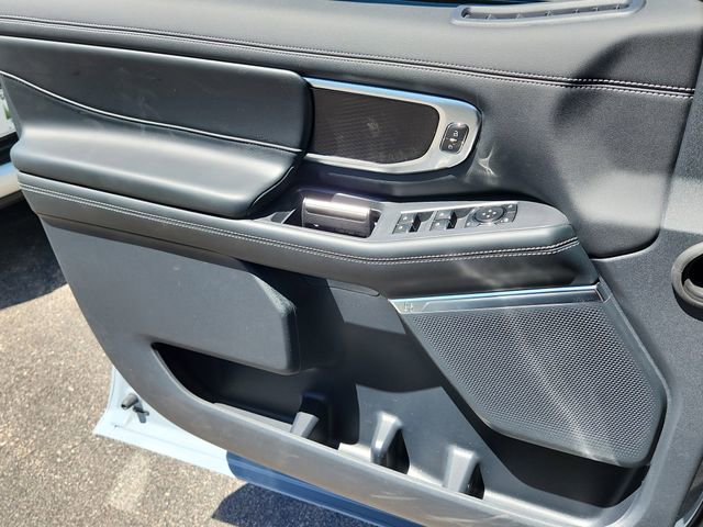 New 2026 Ford Expedition Platinum w/ Stealth Performance Package AWD/4WD image 7