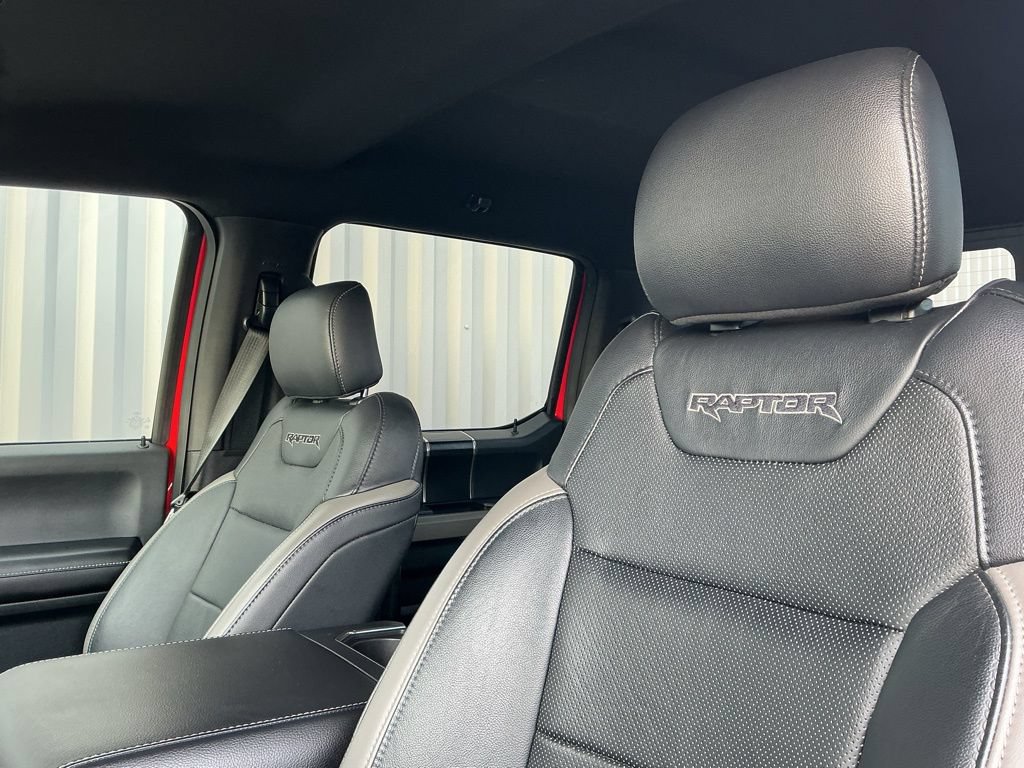 Used 2018 Ford F150 Raptor w/ Equipment Group 802A Luxury AWD/4WD image 9