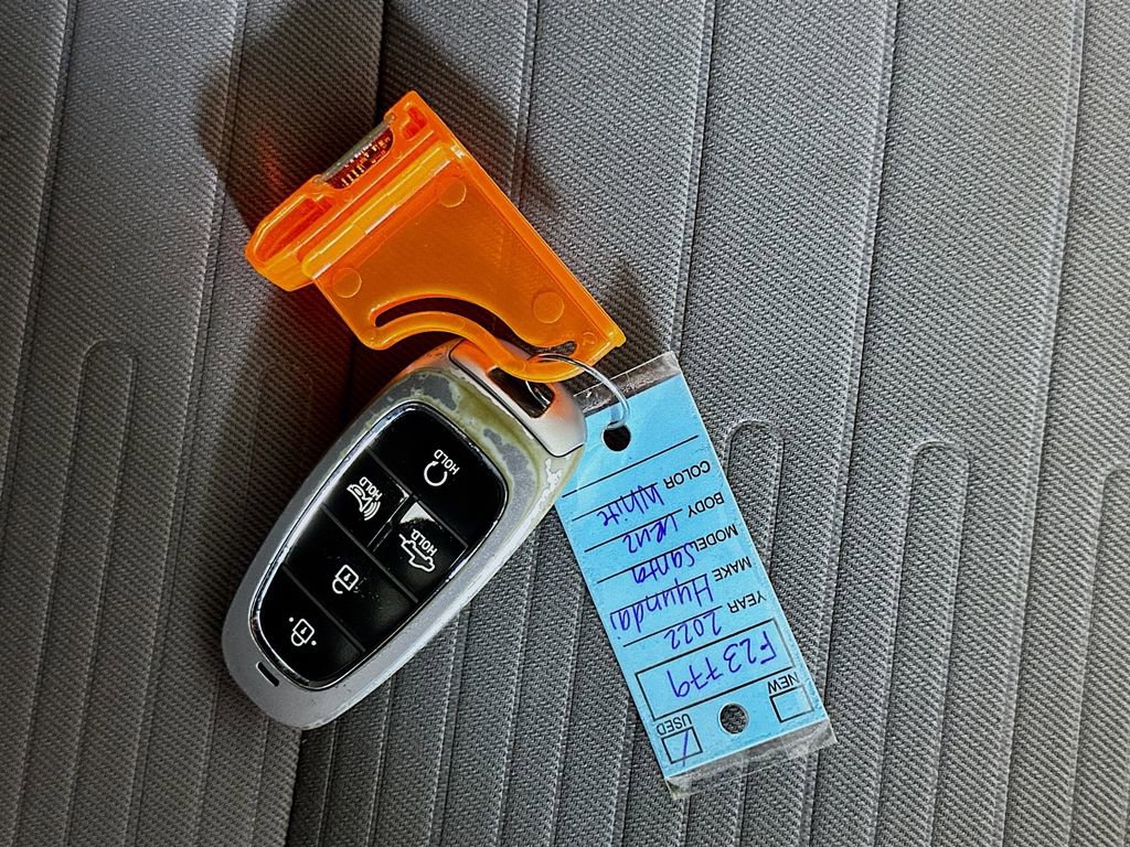 Used 2022 Hyundai Santa Cruz SEL image 32