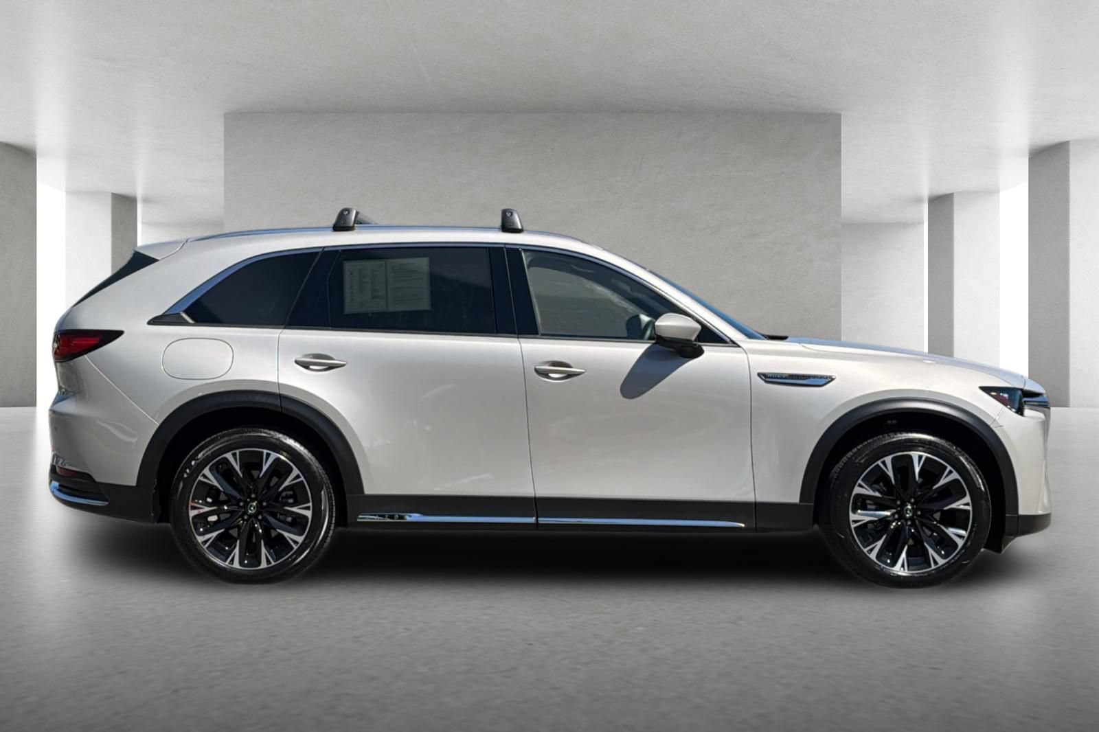 Certified 2024 MAZDA CX-90 Plug-In Hybrid w/ Premium Plus AWD/4WD image 3