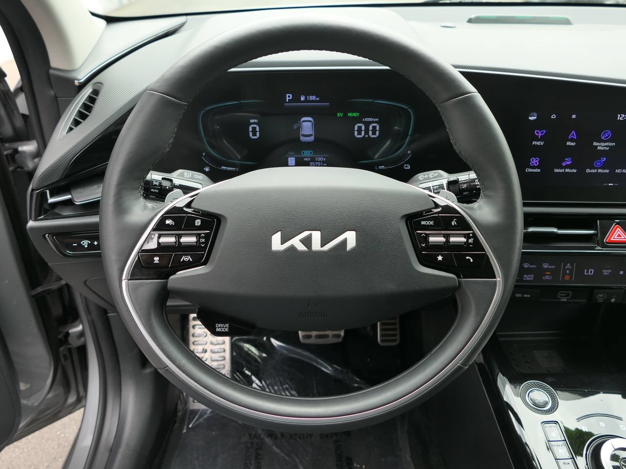 Certified 2023 Kia Niro SX Touring FWD image 16