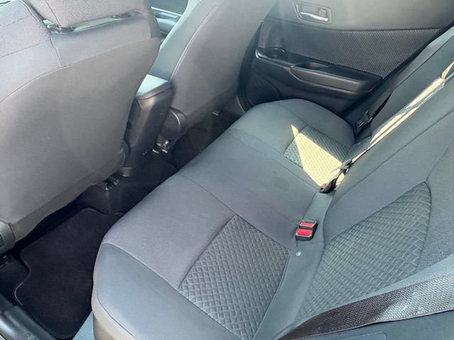 Used 2021 Toyota C-HR LE FWD image 15