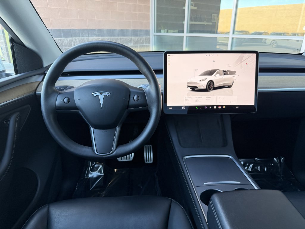 Used 2023 Tesla Model Y Performance image 16